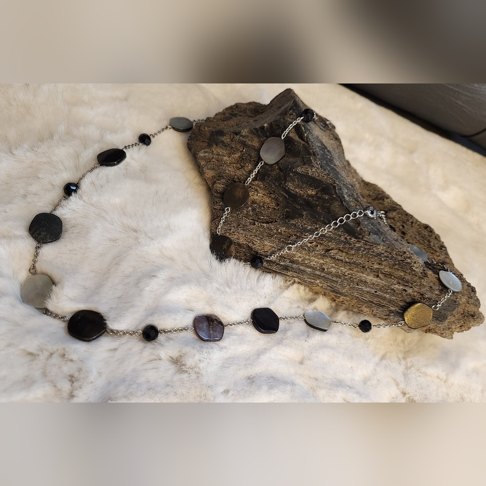 NWT Lia Sophia Long Flat Moonstone Beaded Necklace
